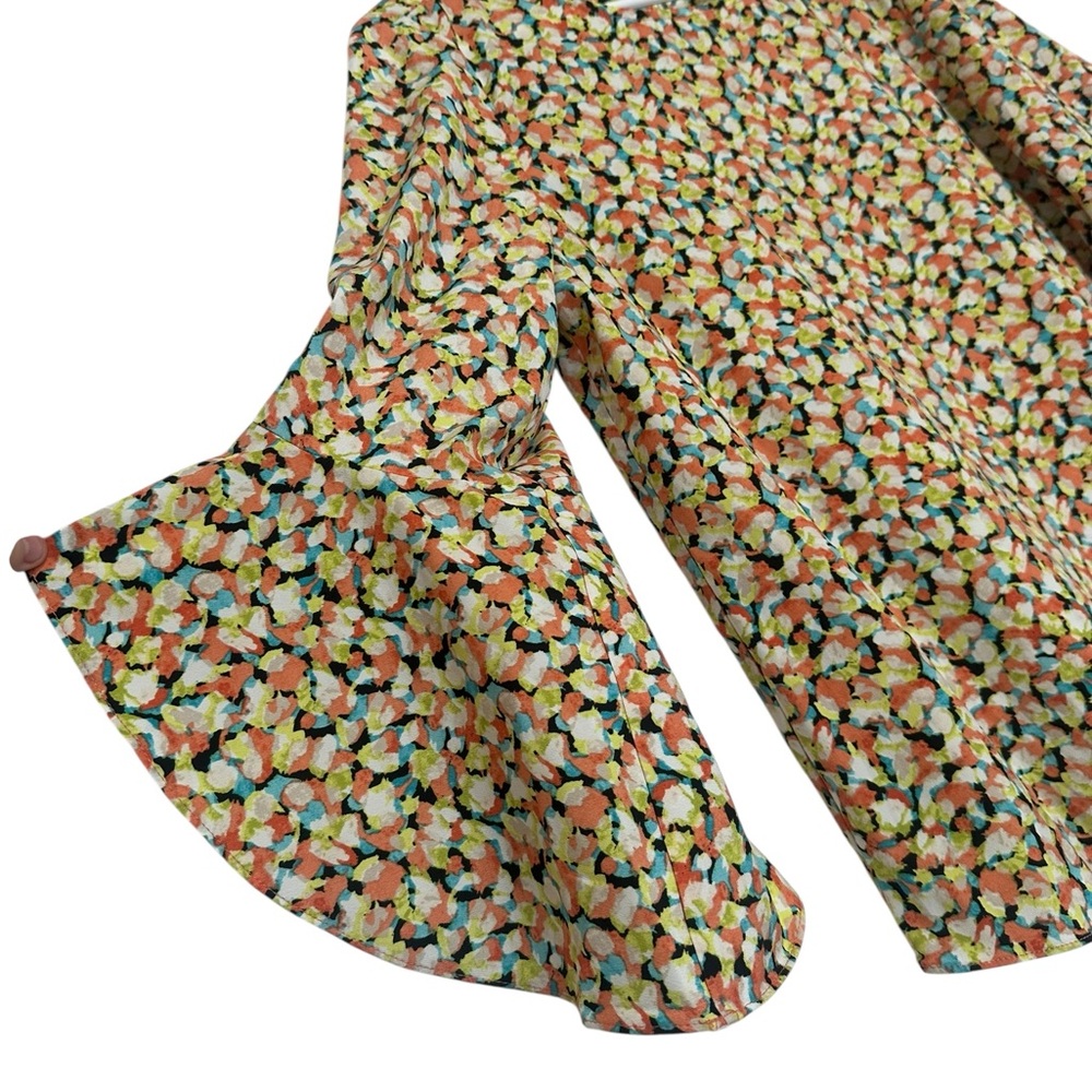Kasper Multicolor Abstract Floral Bell Sleeve Blouse NWOT • Statement • Size S - Picture 2 of 9